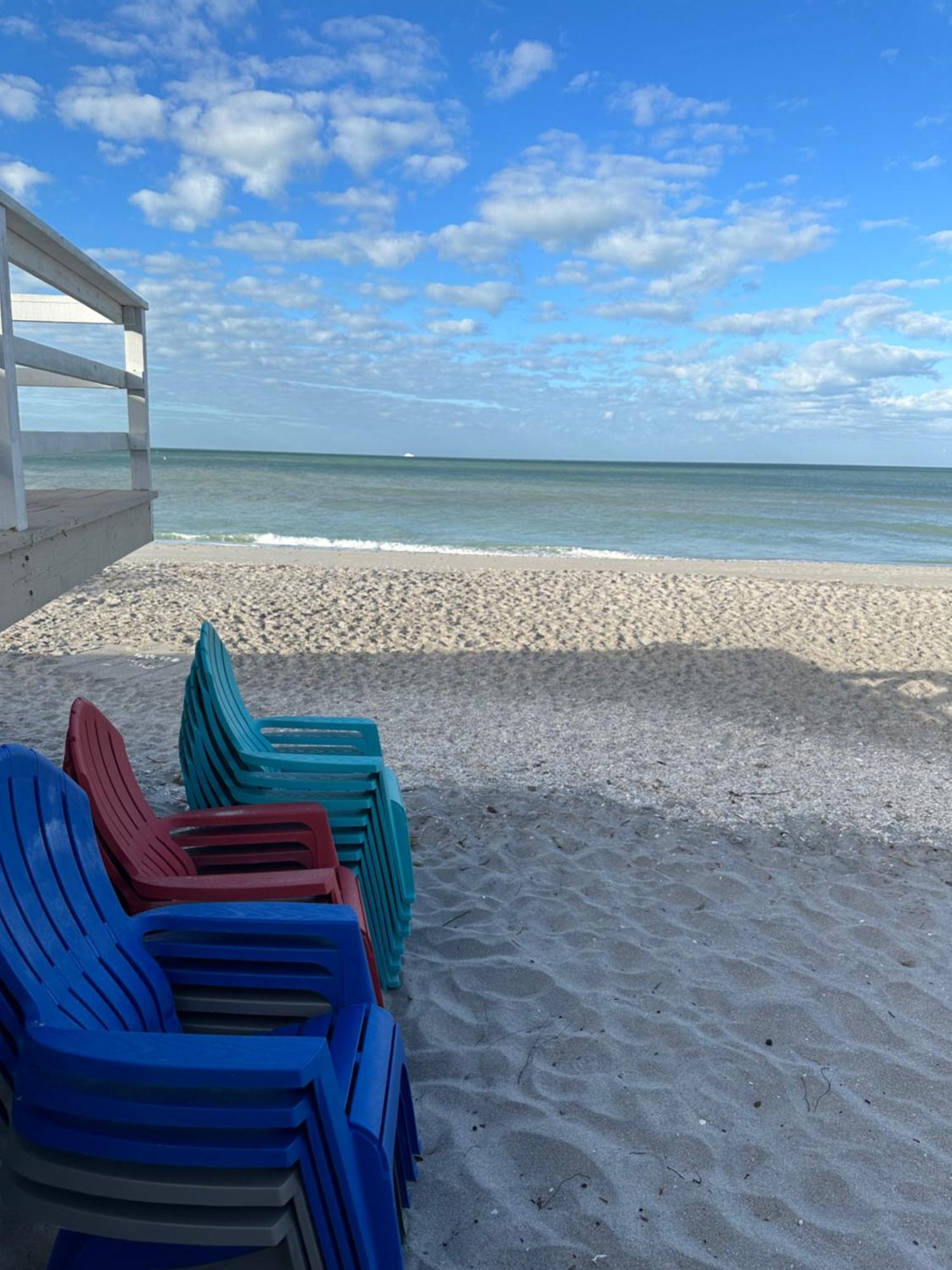 Pearl Beach Inn 엥글우드 외부 사진
