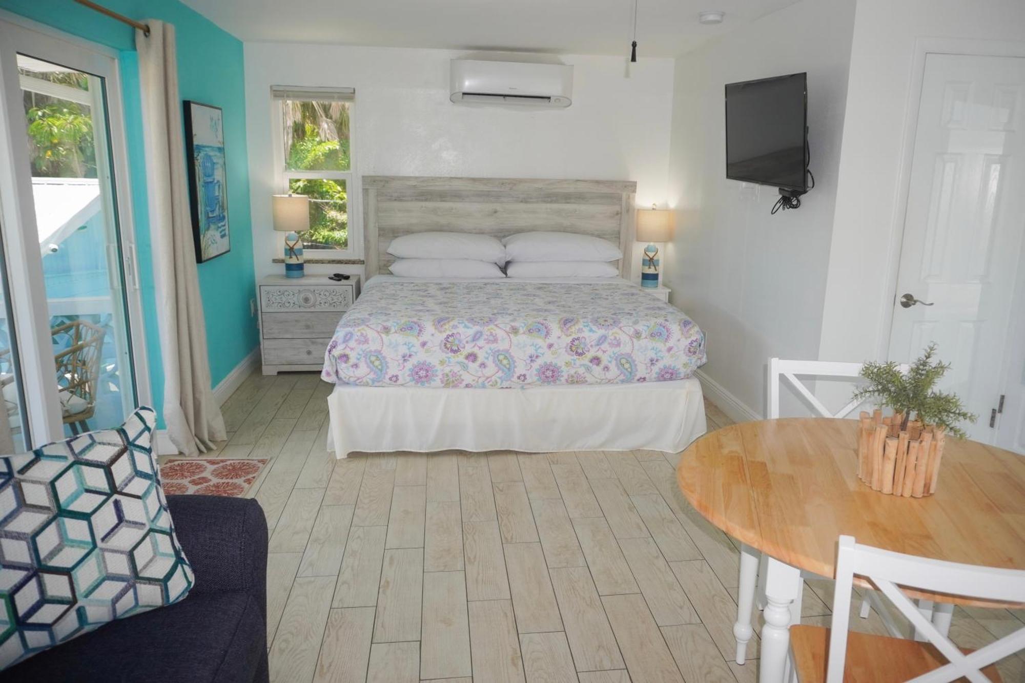 Pearl Beach Inn 엥글우드 외부 사진